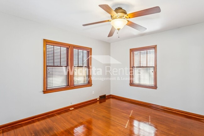 Photo - Charming 3 bedroom, 1.5 bathroom home, wit...