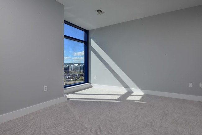 River House Apartments