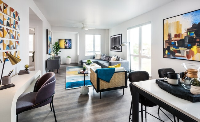 Photo - Hudson on Farmer/LeaseCo, LLC