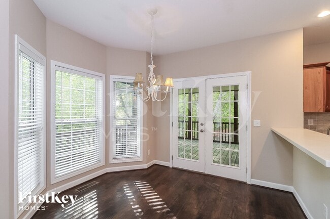 Photo - 729 Tall Oaks Dr