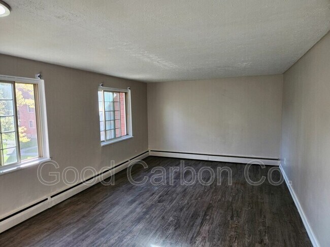 Photo - 297 Beattie Ave Condo Unit 4