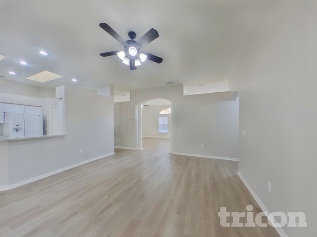 Photo - 1810 Cattleman Dr