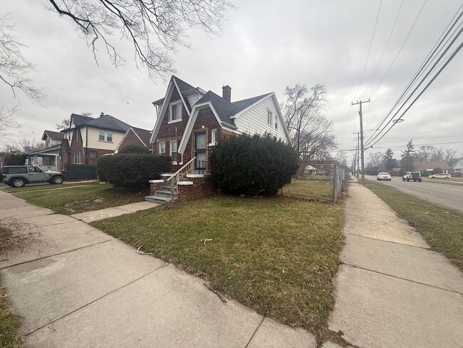 Photo - 12847 Maiden St Unit 1 (Lower)