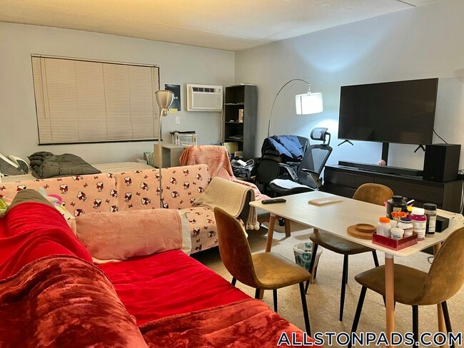 Building Photo - 80 Gardner St