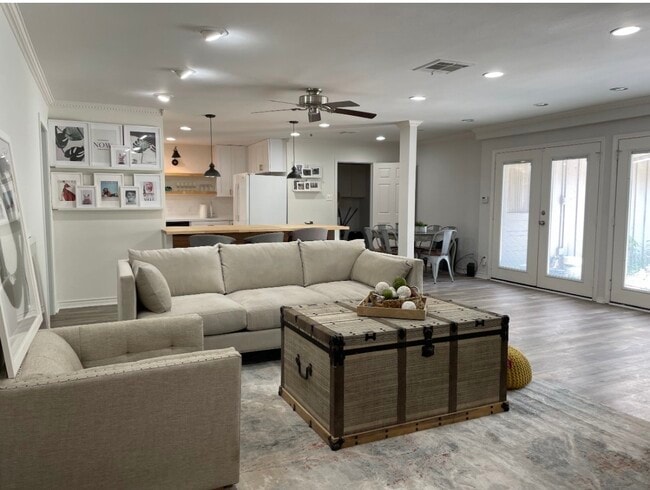 Photo - 5474 Imogene St