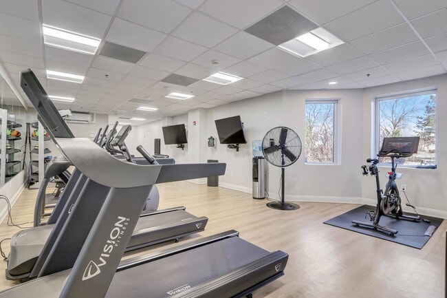 Gimnasio abierto las 24 horas, los 7 días de la semana