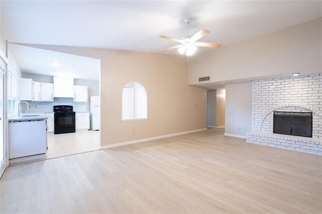 Photo - 3101 Silverdale Ln