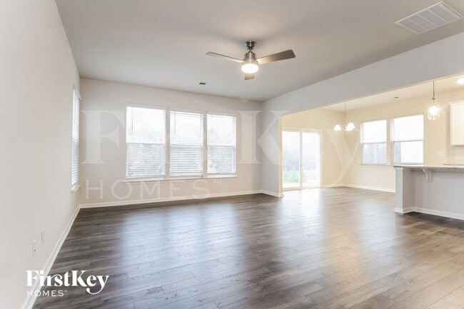 714 Ridgemoor Trl