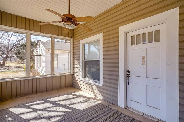 Photo - 3200 Sandage Ave