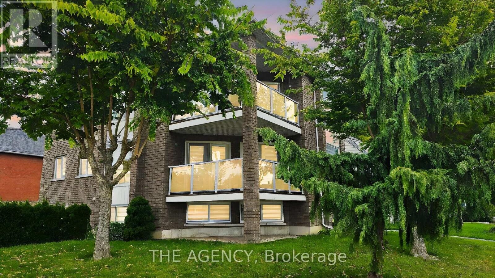 Photo - 290 Elmgrove Ave Unit 2