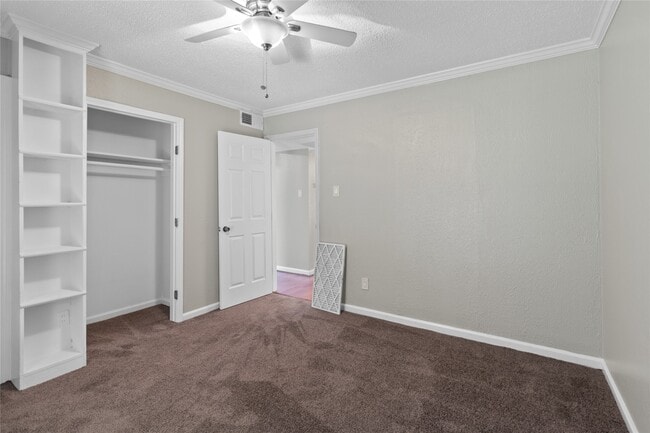 Building Photo - 1901 S Voss Rd Unit 9