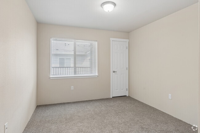 1BR, 1BA - 725SF - Bedroom