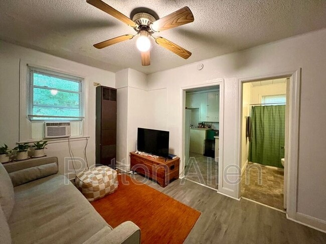 Photo - 37 Skyview Pl Unit #8