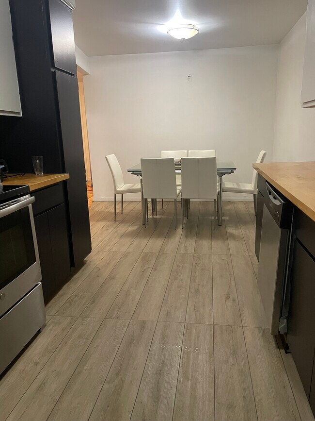 Photo - 8902 Rue Verville Unit 8902