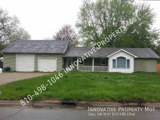 Photo - 2254 S Graham Rd House