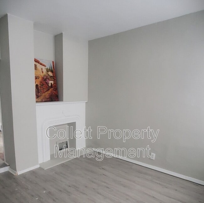 Photo - 1924 E 123rd St