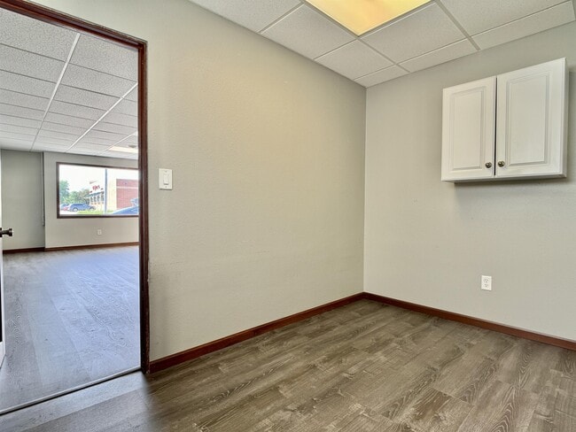 Photo - 702 E Main St