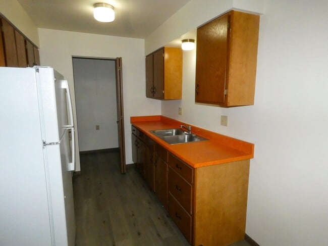 Photo - 401 Grant St