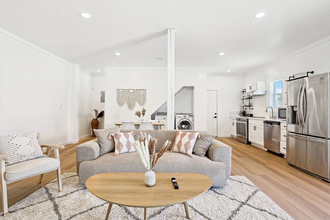 Photo - 3322 Darby Ln Unit SI ID1056423P