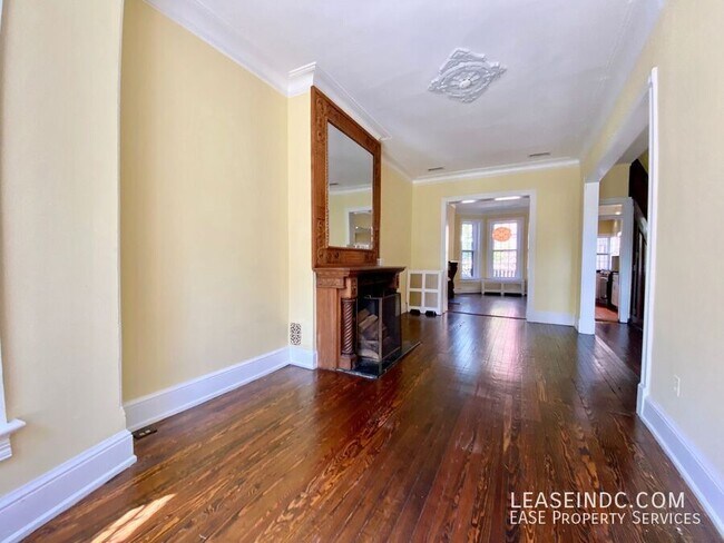 Photo - 1501 R St NW