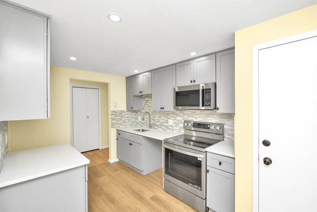 Photo - 11 Greendale Rd Apartment Unit 2