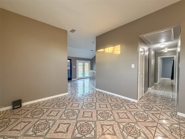 Photo - 603 Mosswood Dr