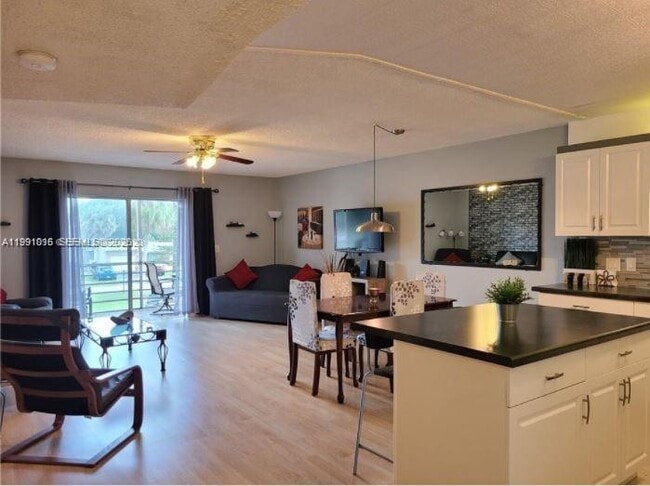 Building Photo - 2061 NW 47th Terrace Unit 205