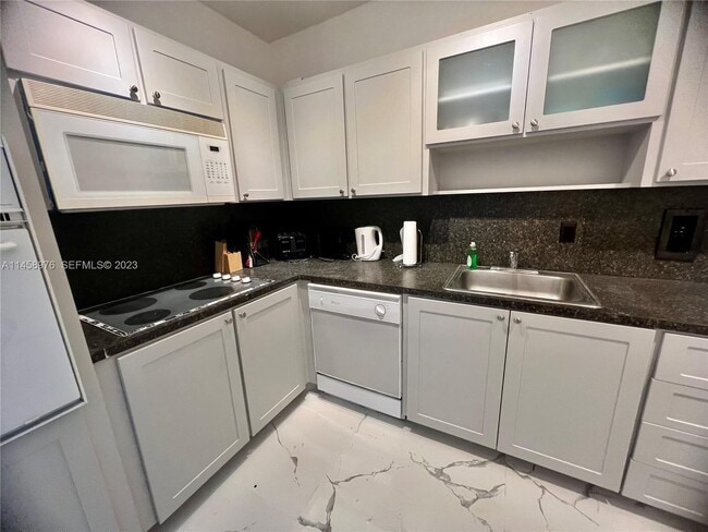 Photo - 3801 S Ocean Dr Unidad 6S