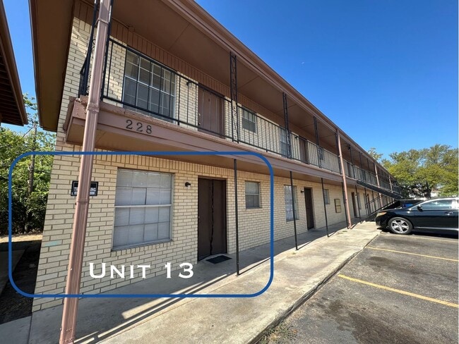 Photo - 228 Hold St Unit 13