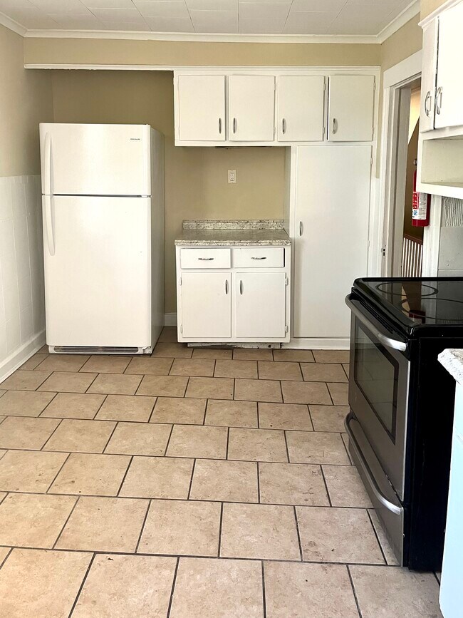 Photo - 1713 Jefferson Ave Unit Suite 3