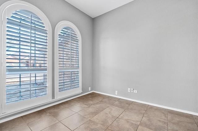 Photo - 4425 Forsyth Ln