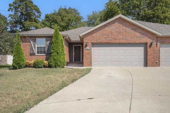 Building Photo - 2303 W Bridlewood Trail Rental