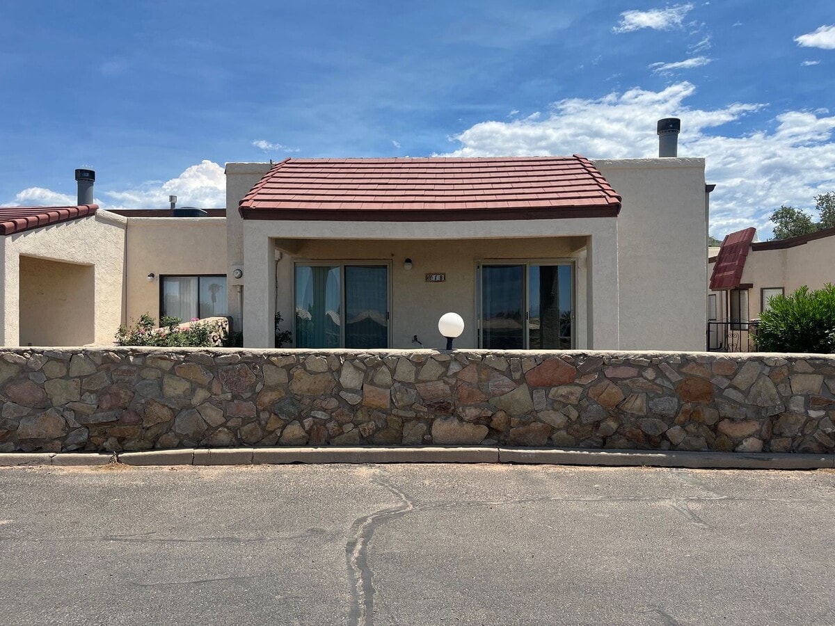 Newly Updated Two Bedroom Two Bath Townhouse - Newly Updated Two Bedroom Two Bath Townhouse