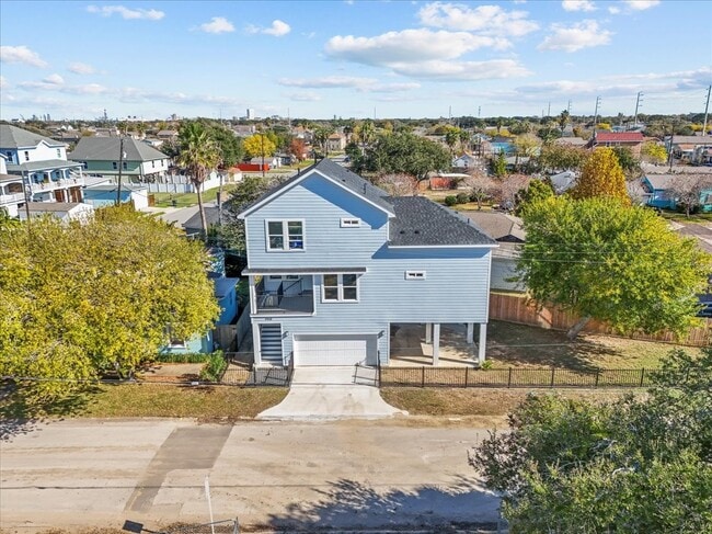 Photo - 1910 Bayou Shore Dr