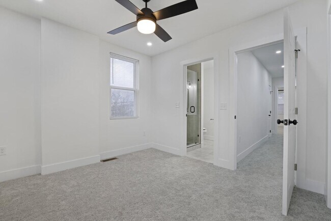 272 S 22nd St
