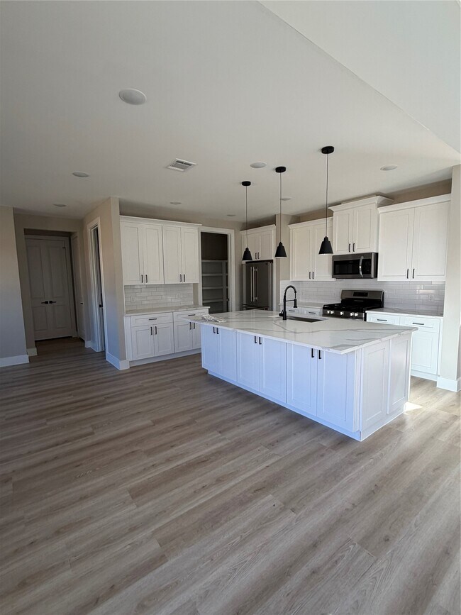 Photo - 2614 Martinas Ct