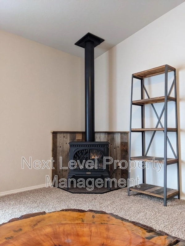 Photo - 379 Bismark St