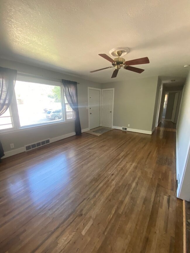 Photo - 4 BED | 1.5 BATH | HOME | CARPORT | WEST