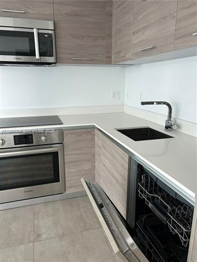 Photo - 1300 S Miami Ave Unidad 1300 S Miami Ave # 1607