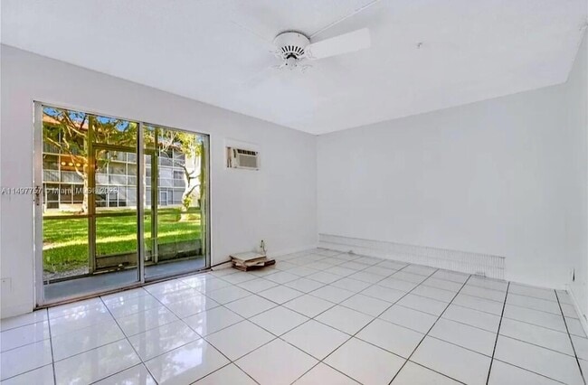 Photo - 100 SW 132nd Way Unit 109K