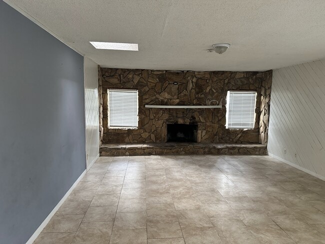 Photo - 190 N Bobwhite Point