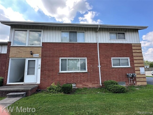 Building Photo - 21706 E 11 Mile Rd Rental