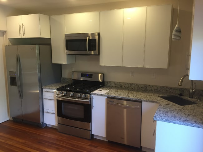 Photo - 1161 King Ave Unidad 1