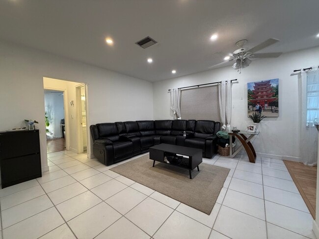 Photo - 1300 N 17th Ave Unit 206