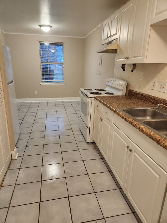 Photo - 1301 Neelys Bend Rd