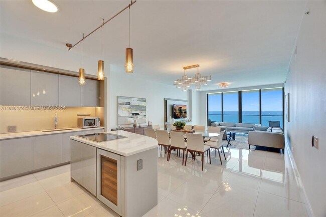 Photo - 18975 Collins Ave Unidad 2303 Rental