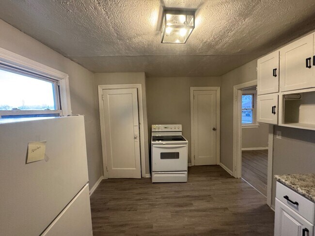 Photo - 117 W 30th St Unit DN -