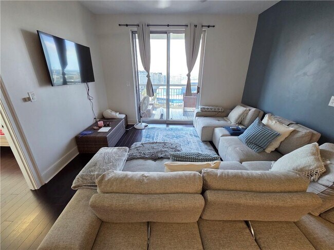 285 Centennial Olympic Park Dr NW Unit 1702