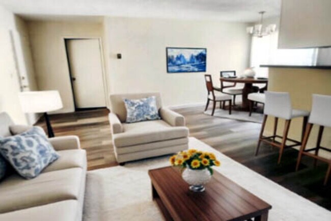 Photo - 12500 Culver Blvd