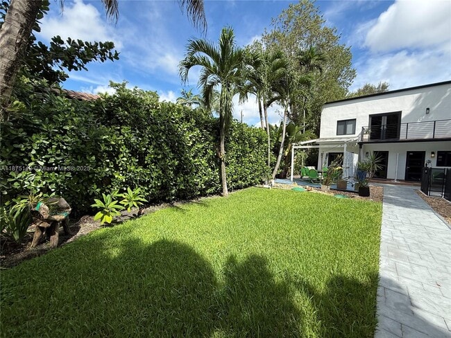 Building Photo - 3775 Kumquat Ave Rental